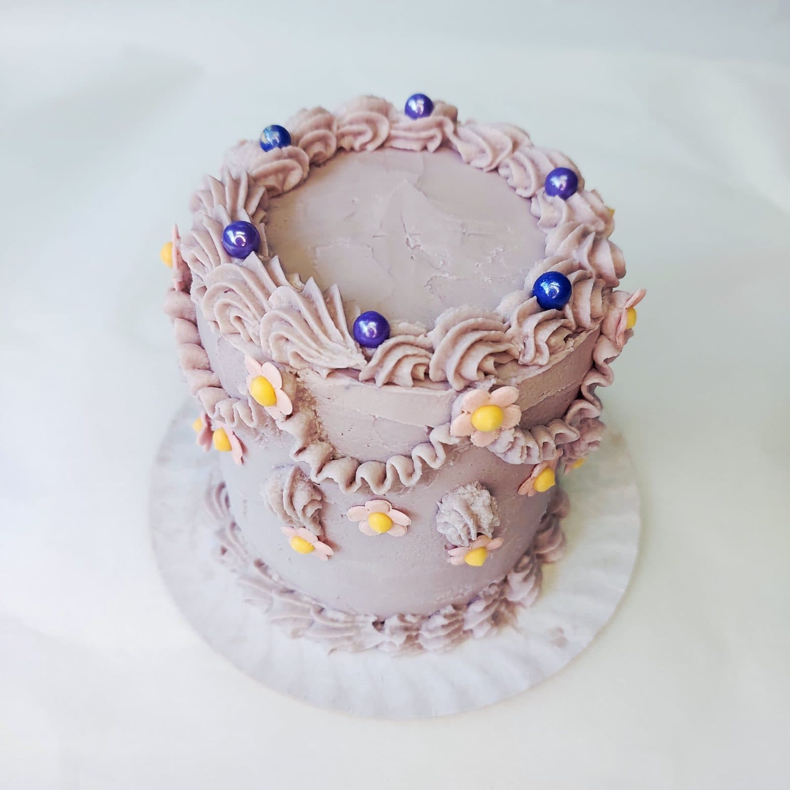 Mini torta 3 personas decorada — foto secundaria